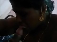 Tamil mature aunty blowjob